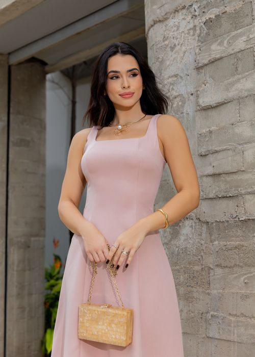 Vestido Midi Decote Reto Evasê