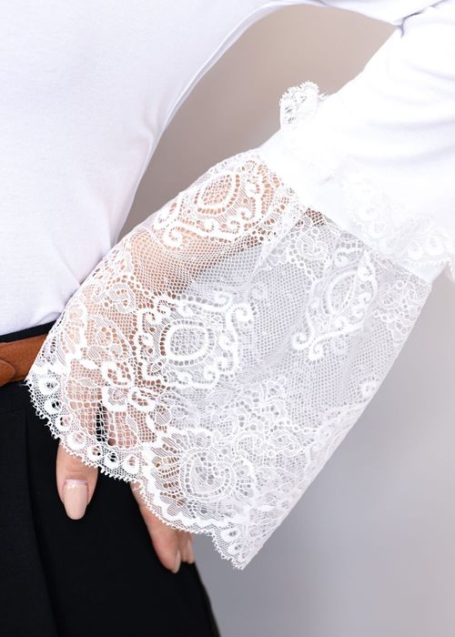 Blusa Alongada Manga Flare Aplicação Renda