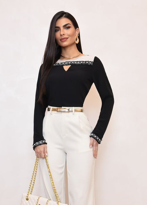 Blusa Manga Longa Decote Reto