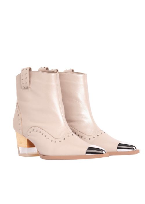 Bota Martina