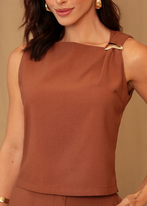 Blusa c/ Detalhe Metalizado Classic Shape