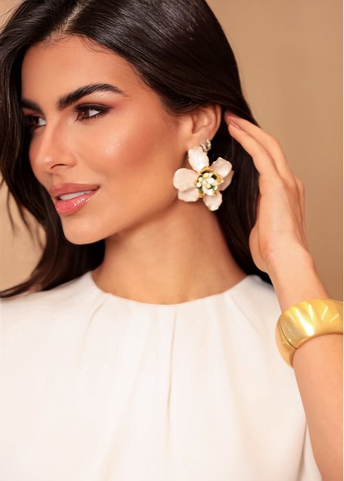Brinco Floral Romântico