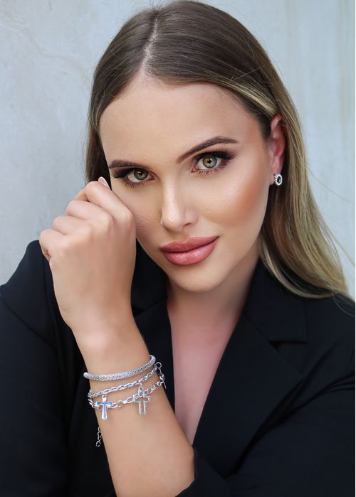 Pulseira Mix Correntes Pingentes Cruz